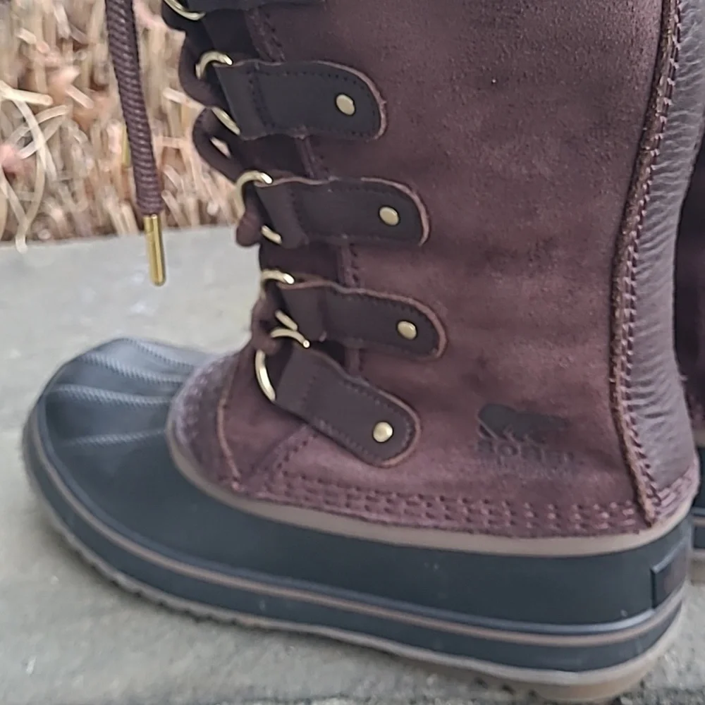 Sorel Joan of Arctic snow winter boots
